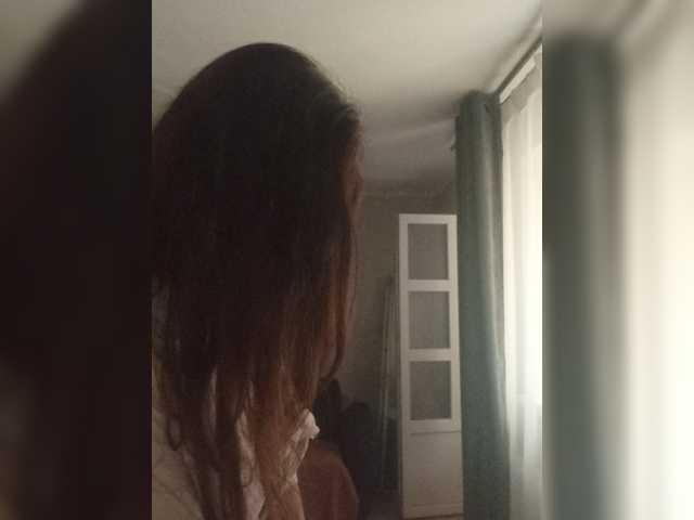 Erine9900 live cam on BongaCams
