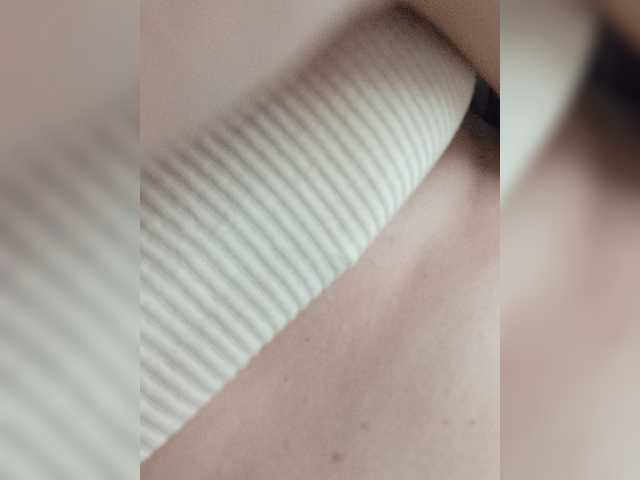 Erine9900 live cam on BongaCams