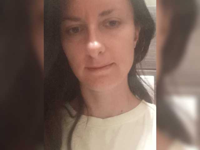 Erine9900 live cam on BongaCams