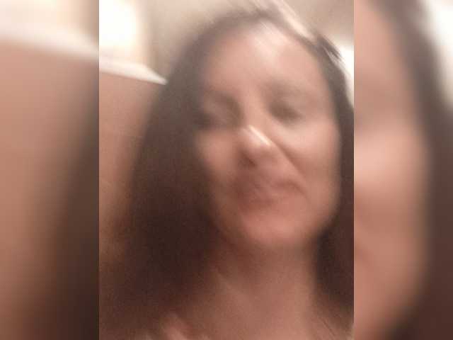 Erine9900 live webcam show