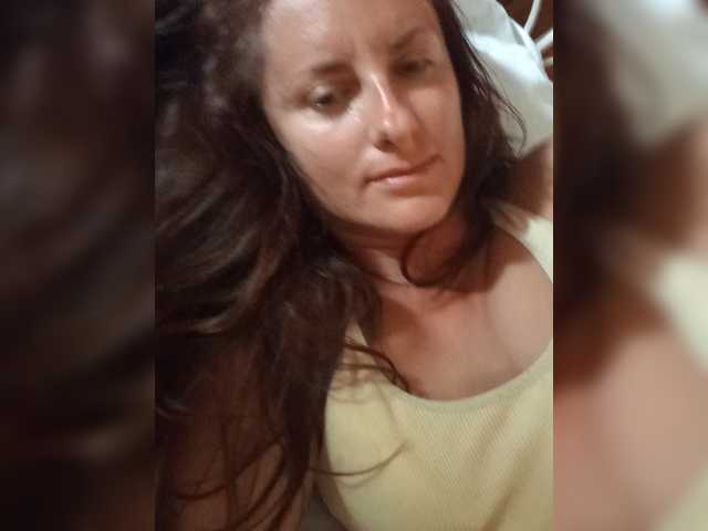 Erine9900 live cam on BongaCams