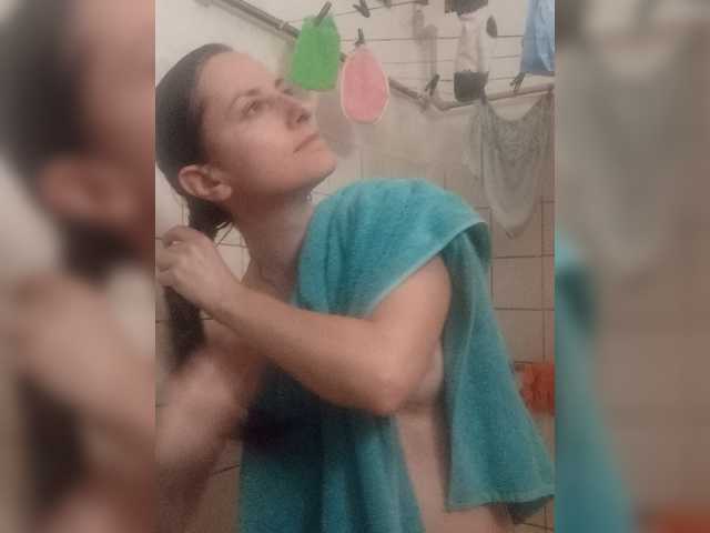 Erine9900 live cam on BongaCams