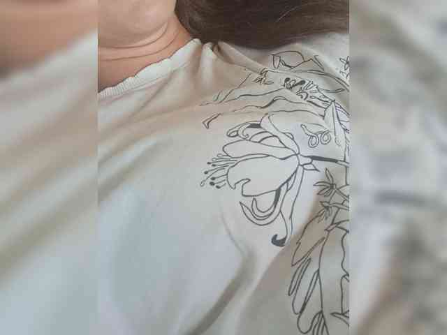 Erine9900 Sex Cam Show