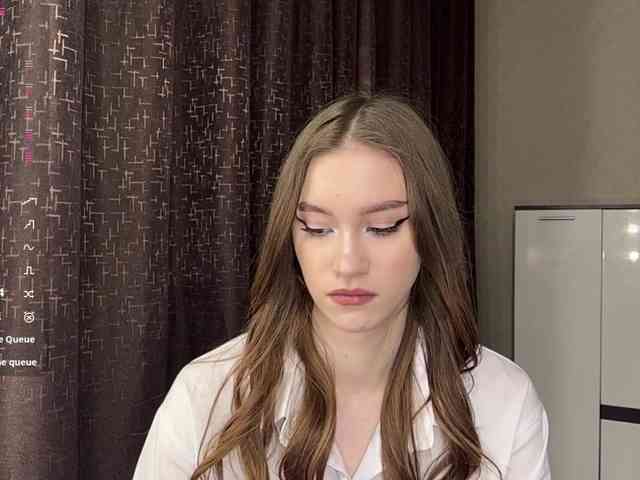 Модель: LovestTrisha