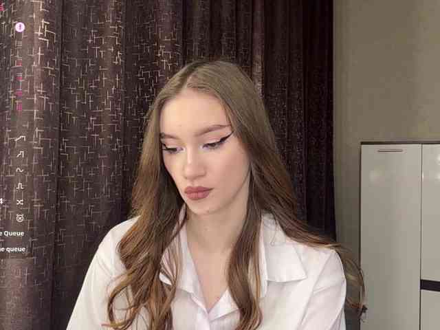 Модель: LovestTrisha