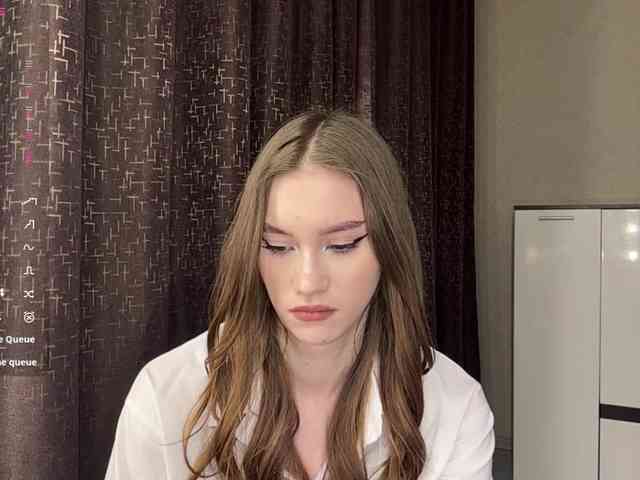 Модель: LovestTrisha