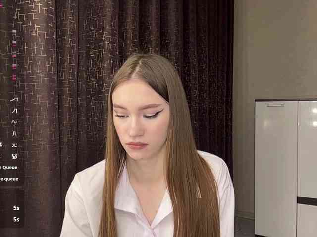 Модель: LovestTrisha