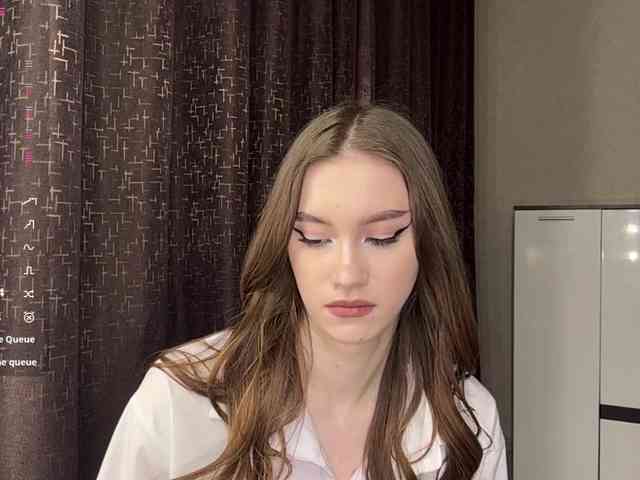 Модель: LovestTrisha