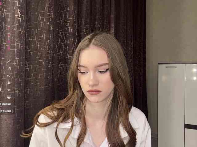 Модель: LovestTrisha