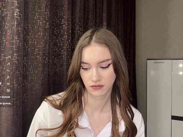 Модель: LovestTrisha