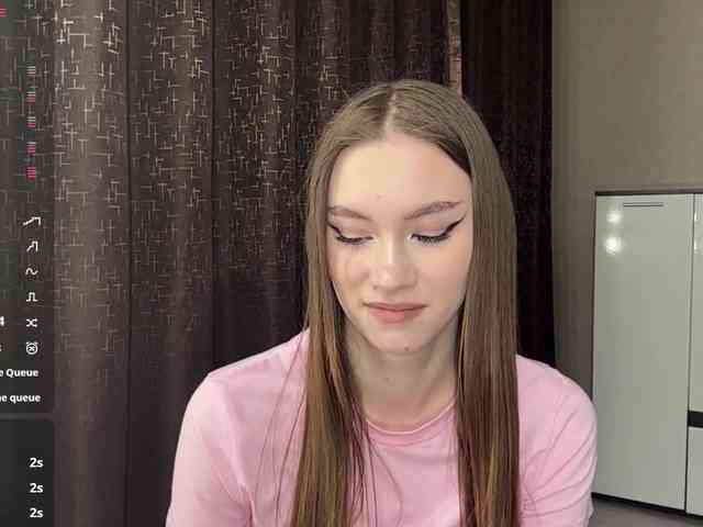 Модель: LovestTrisha