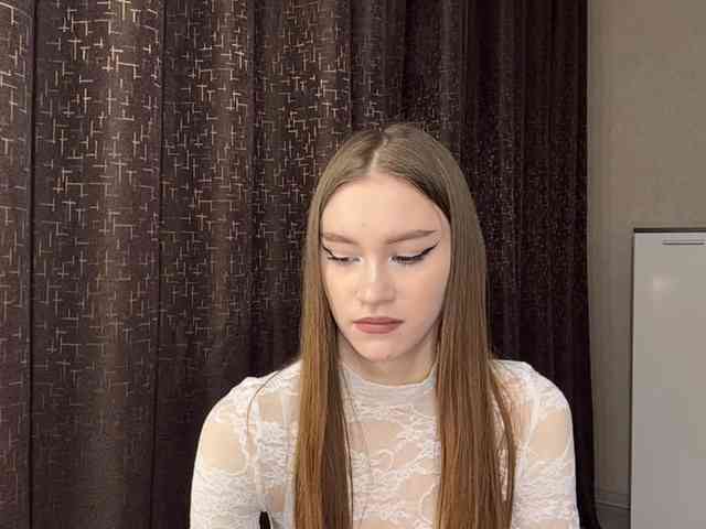 Модель: LovestTrisha