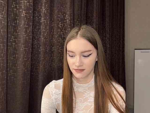 Модель: LovestTrisha