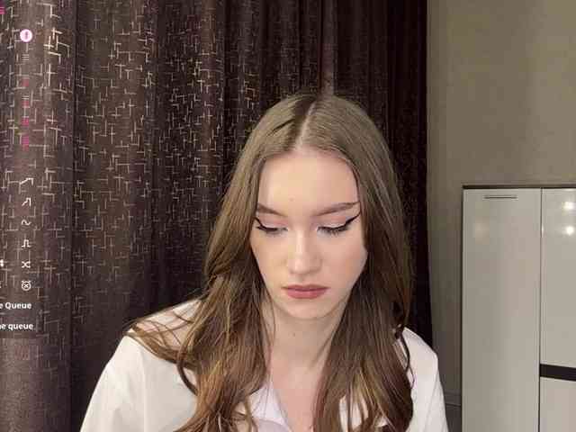 Модель: LovestTrisha