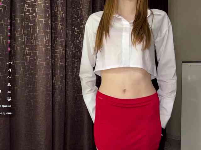 LovestTrisha webcam