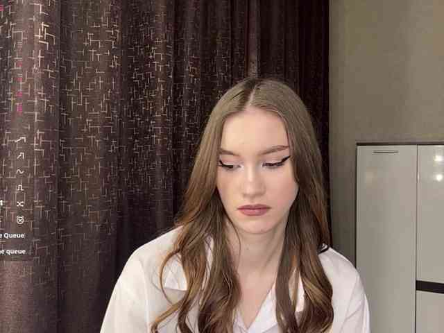 Модель: LovestTrisha