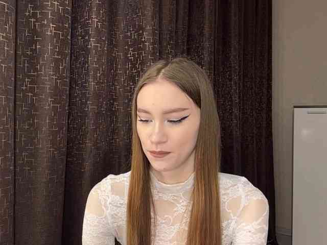 Модель: LovestTrisha