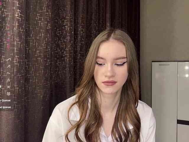 Модель: LovestTrisha