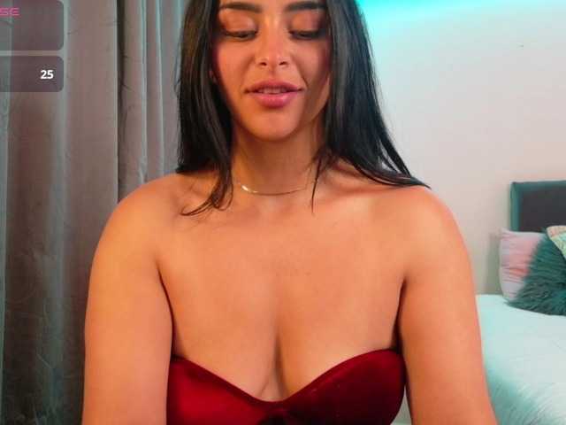 MelaniieJ01 live cam on BongaCams