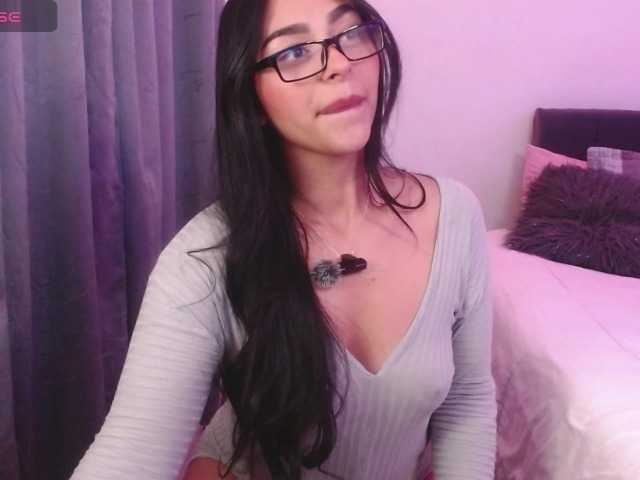 MelaniieJ01 webcam