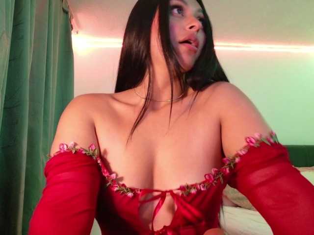 MelaniieJ01 live cam on BongaCams