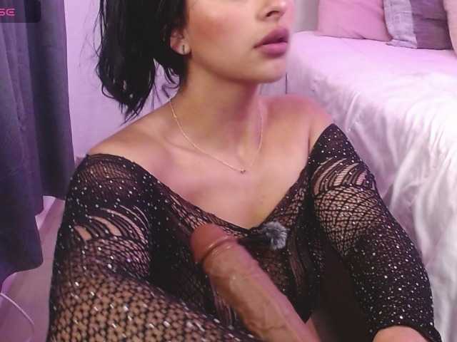 Melaniie J (MelaniieJ01)