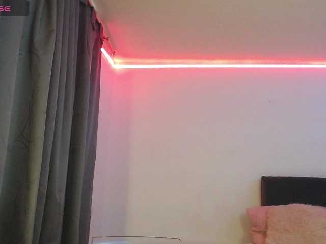 MelaniieJ01 webcam