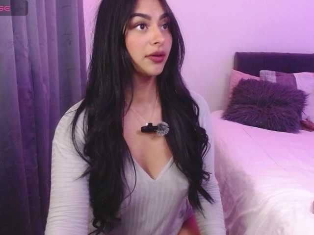 MelaniieJ01 live cam on BongaCams