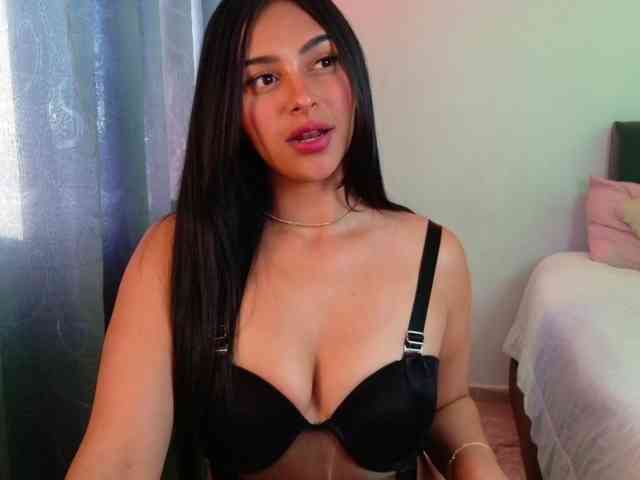 MelaniieJ01 webcam