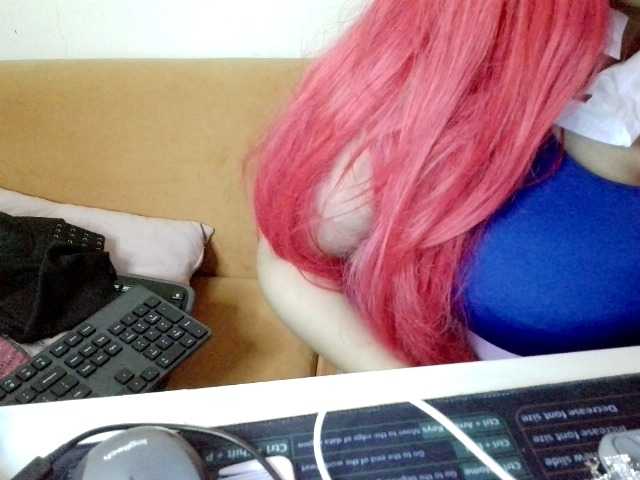JulieJoe live cam on BongaCams