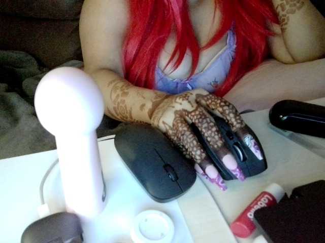 JulieJoe live cam on BongaCams