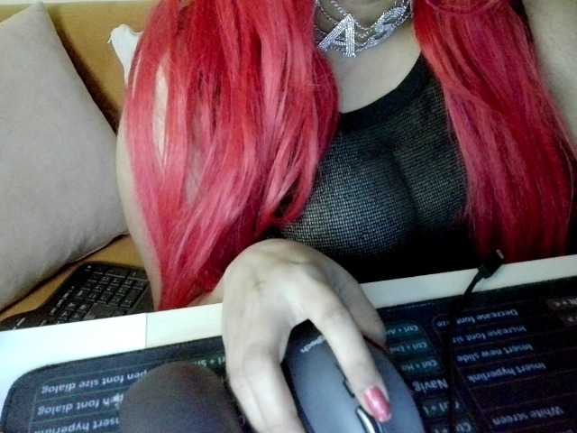 JulieJoe live cam on BongaCams