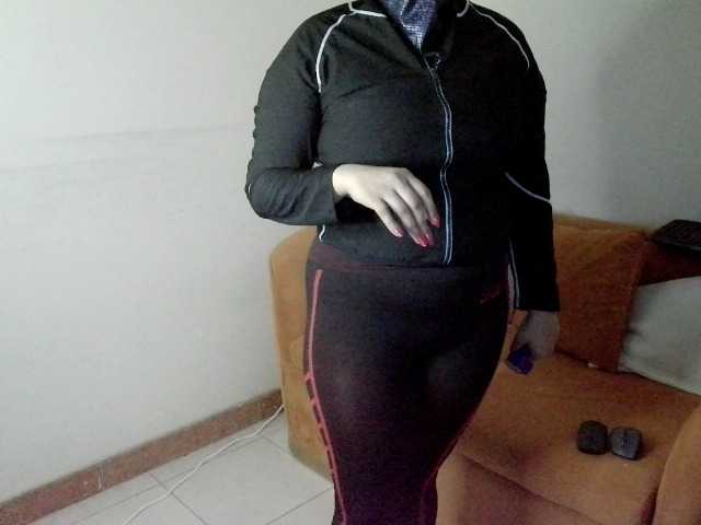 JulieJoe live cam on BongaCams