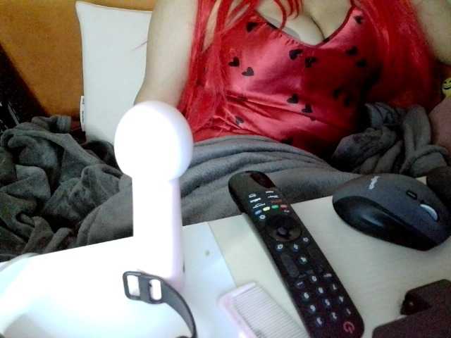 JulieJoe live cam on BongaCams