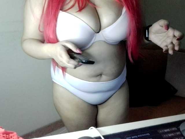 JulieJoe live cam on BongaCams