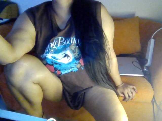 JulieJoe live cam on BongaCams