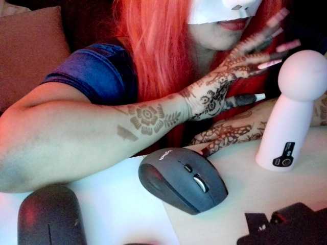 JulieJoe live cam on BongaCams