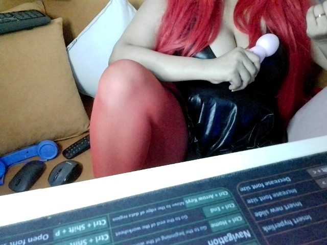 JulieJoe live cam on BongaCams