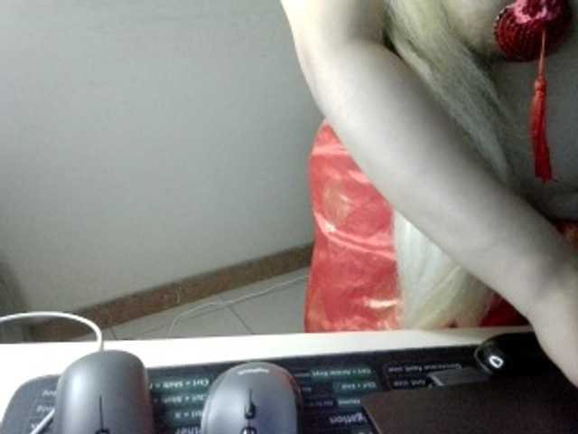 JulieJoe live cam on BongaCams