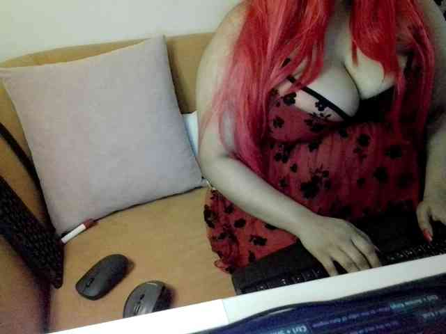 Model: JulieJoe