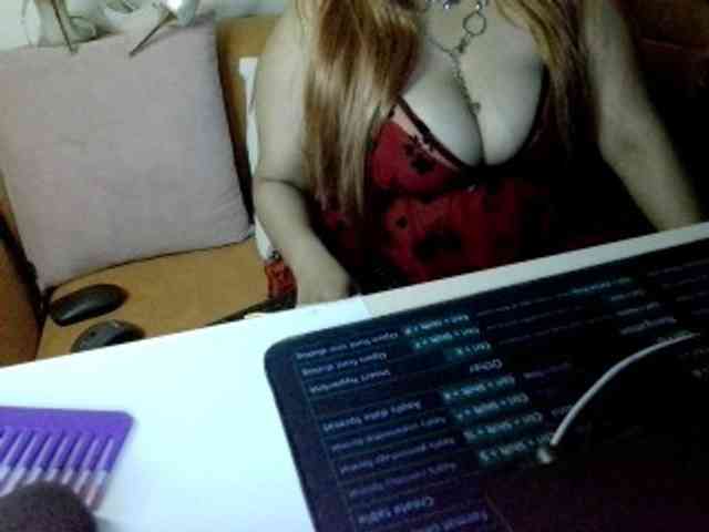 JulieJoe webcam