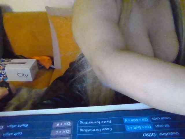 JulieJoe webcam