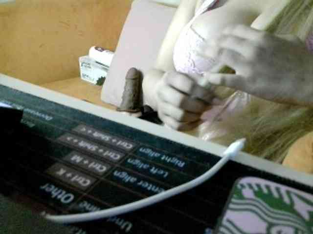 JulieJoe webcam
