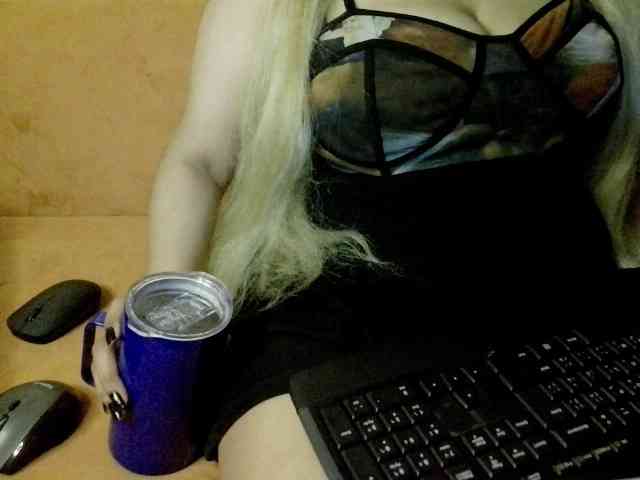 JulieJoe webcam