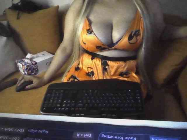 JulieJoe webcam