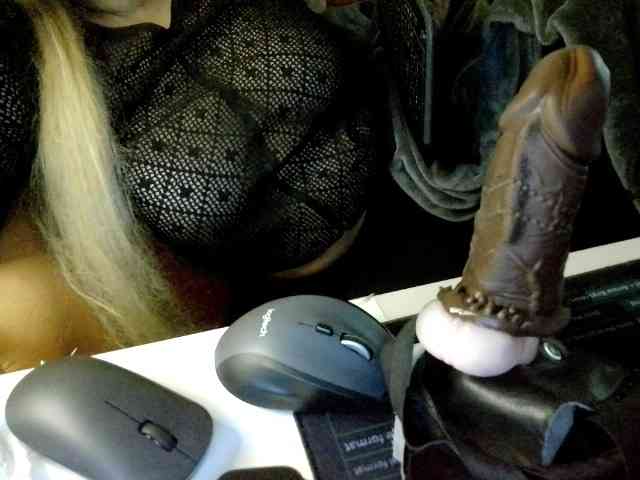 JulieJoe webcam