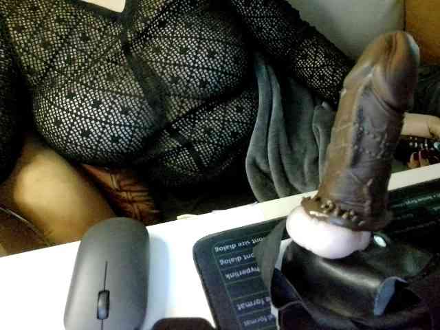JulieJoe webcam
