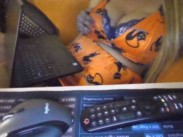 JulieJoe webcam