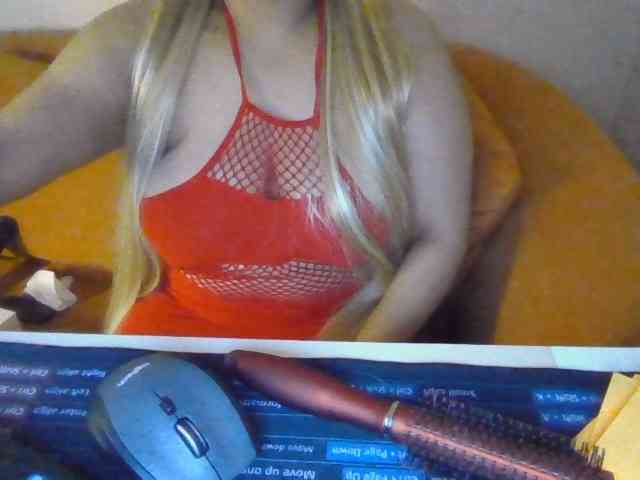 JulieJoe webcam