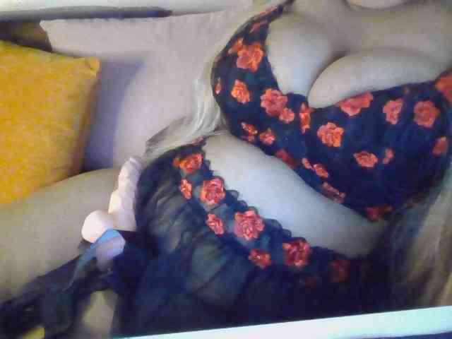 JulieJoe webcam